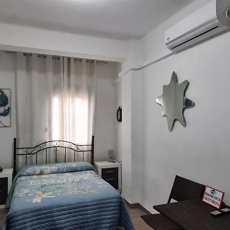 Habitación San Cayetano Habitación en casa particular *